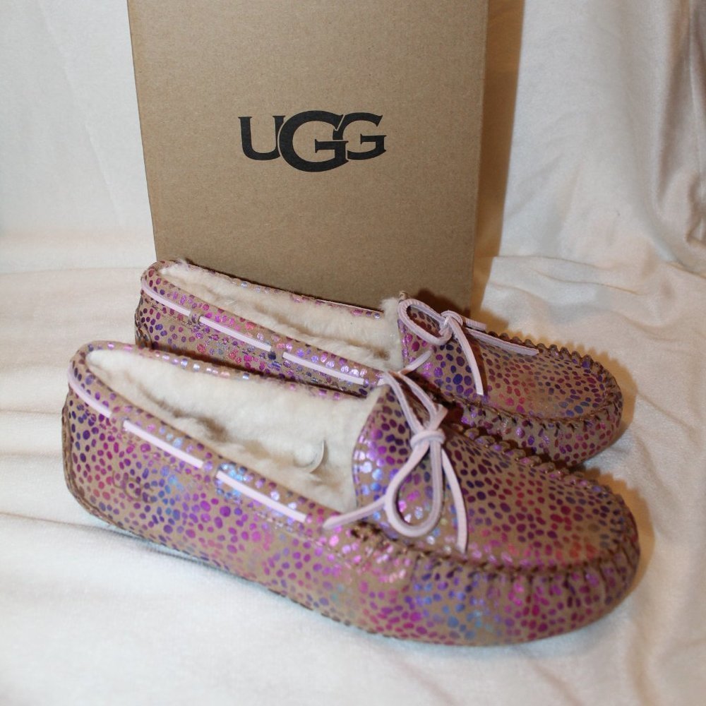NIB UGG‎ YOUTH 4 5 6 WOMEN'S 6 7 8 DAKOTS SPOTS SHEARLING LINED SLIPPERS
